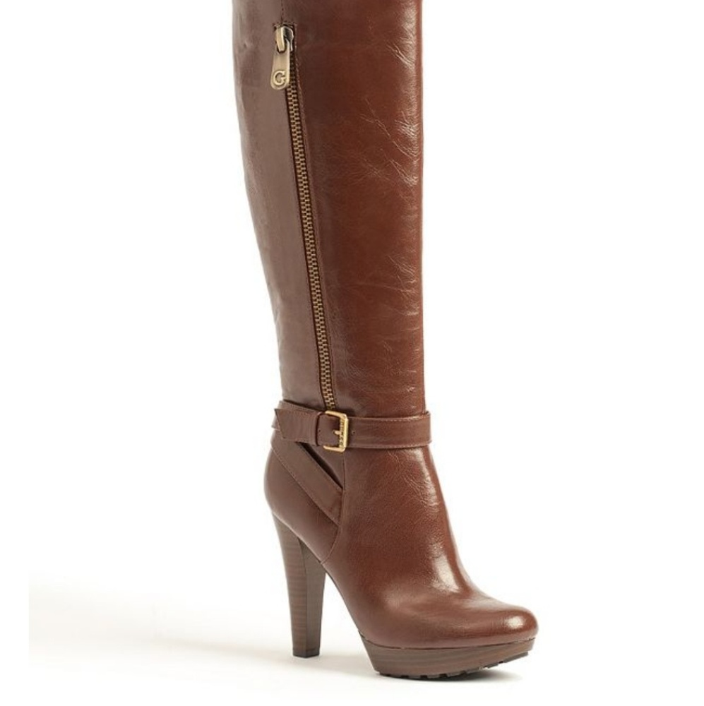 Guess high boots.